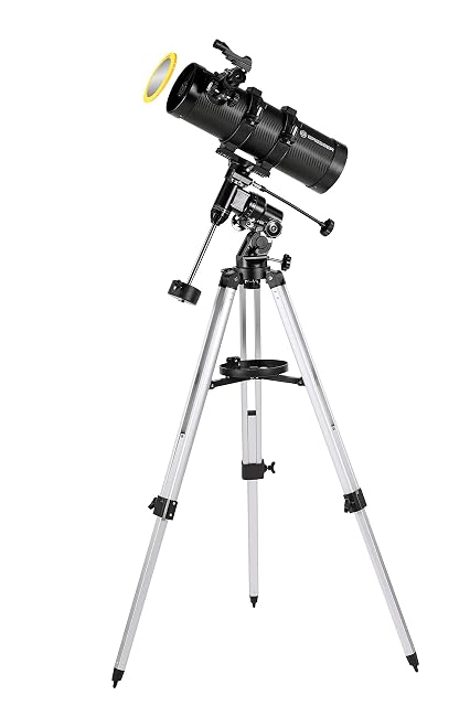 Réflecteur Newton Bresser Pluto 114/500 sur sa monture équatoriale